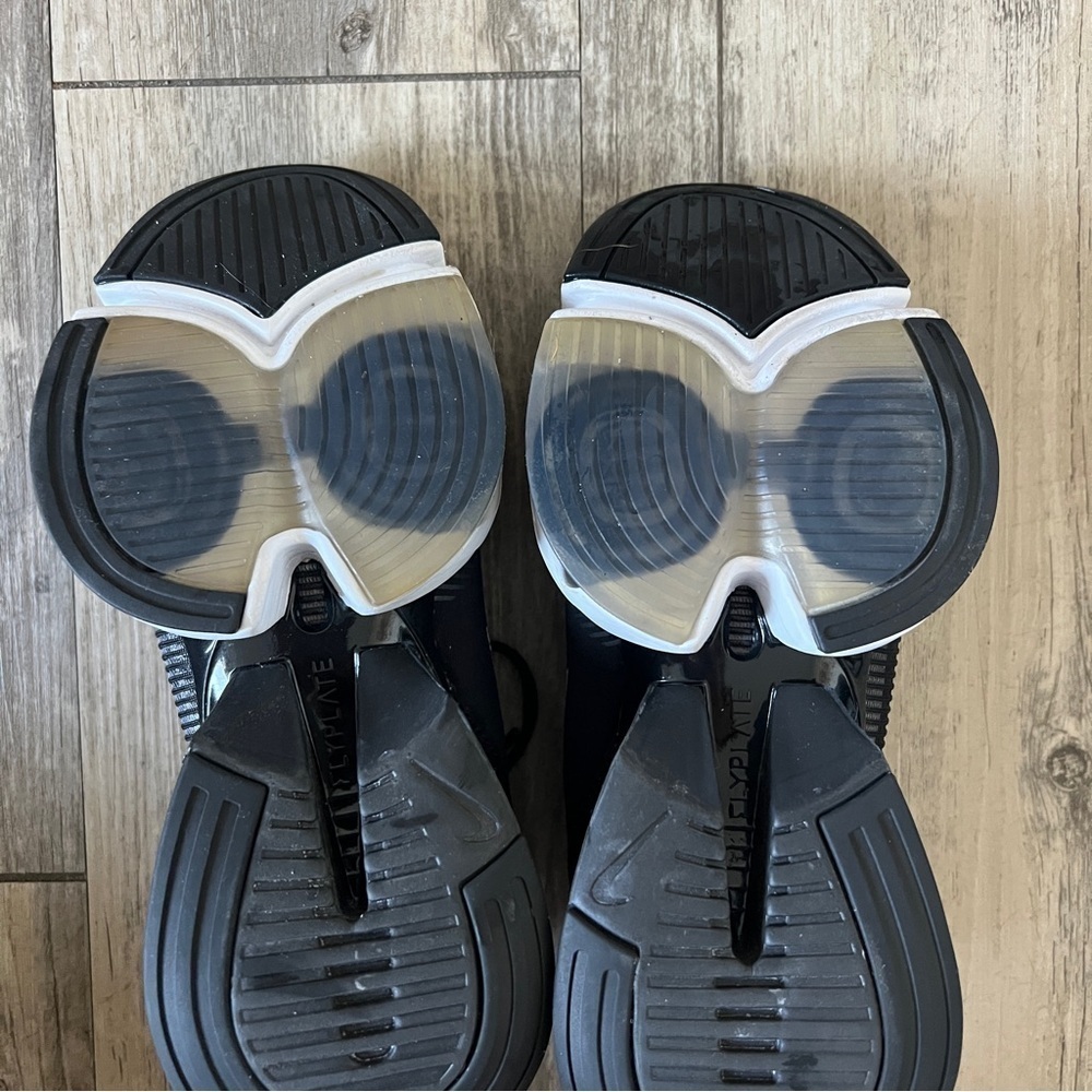 Nike Women’s Air Zoom Super Rep 2 in Black - Picture 7 of 11